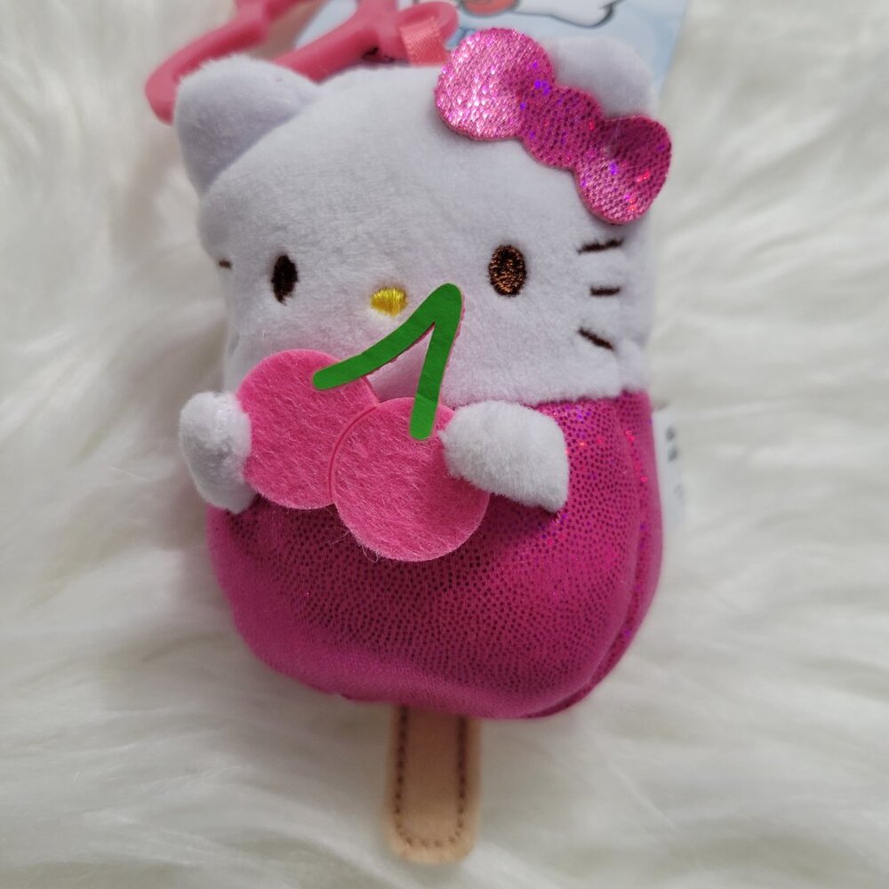 Hello Kitty Popsicle Design Keychain - Picture 5 of 5
